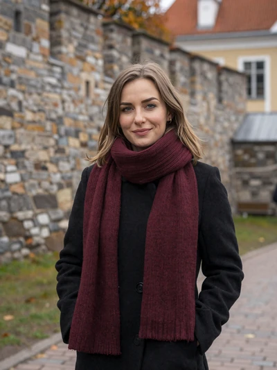 Kadri, 31, a verified Estonian woman in Tallinn old town
